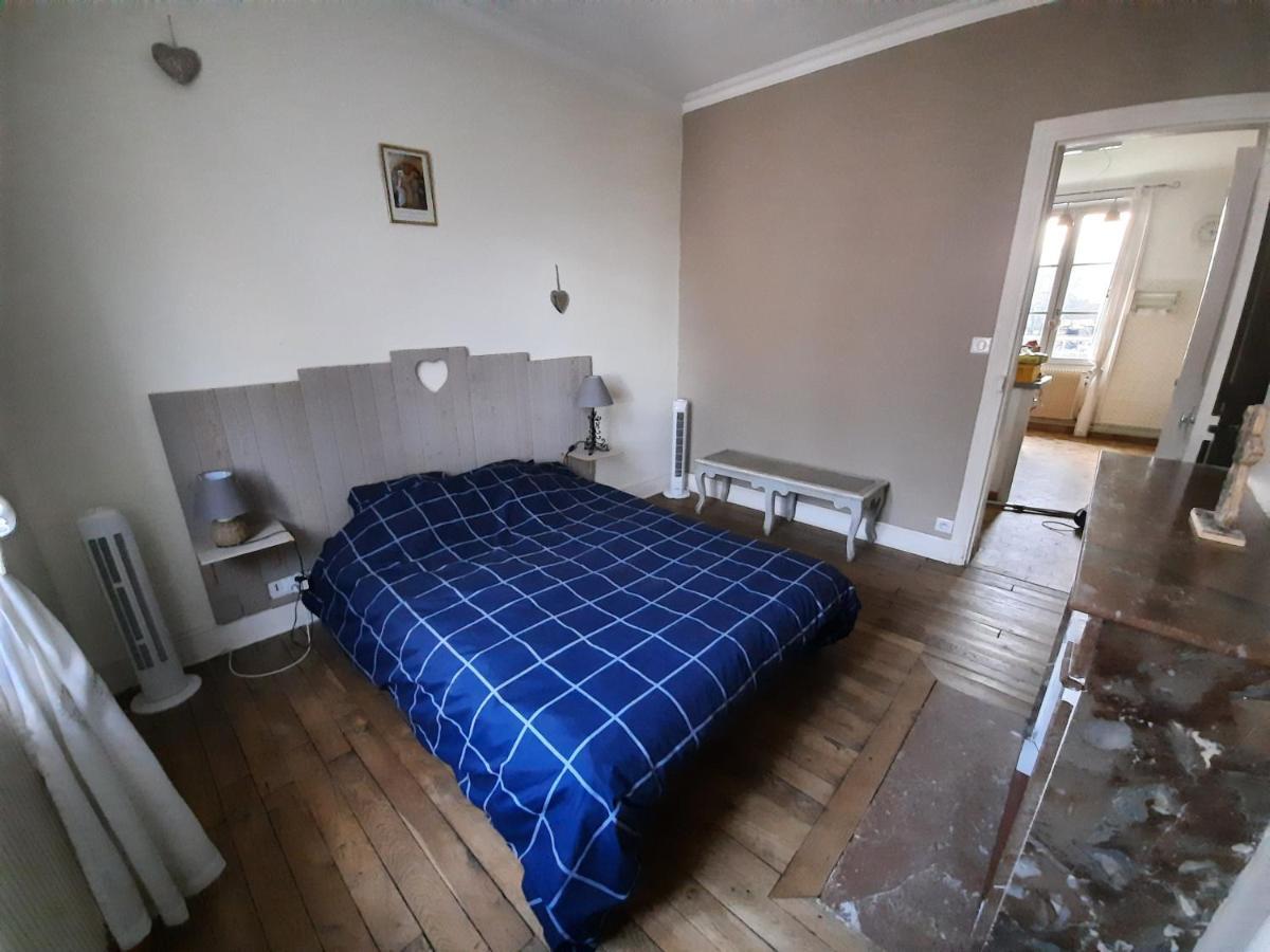 Joli Appartement Meuble 帕雷·勒·毛尼尔 外观 照片
