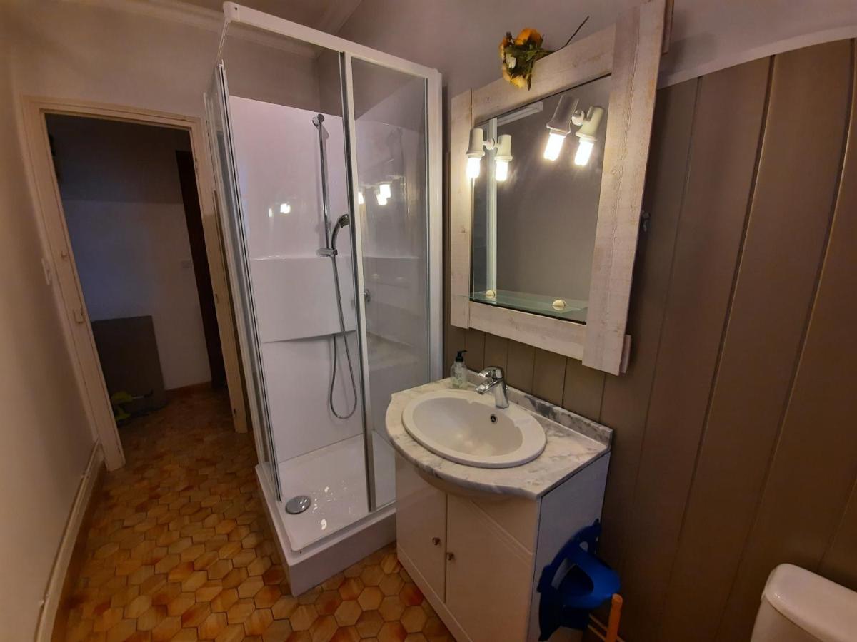 Joli Appartement Meuble 帕雷·勒·毛尼尔 外观 照片