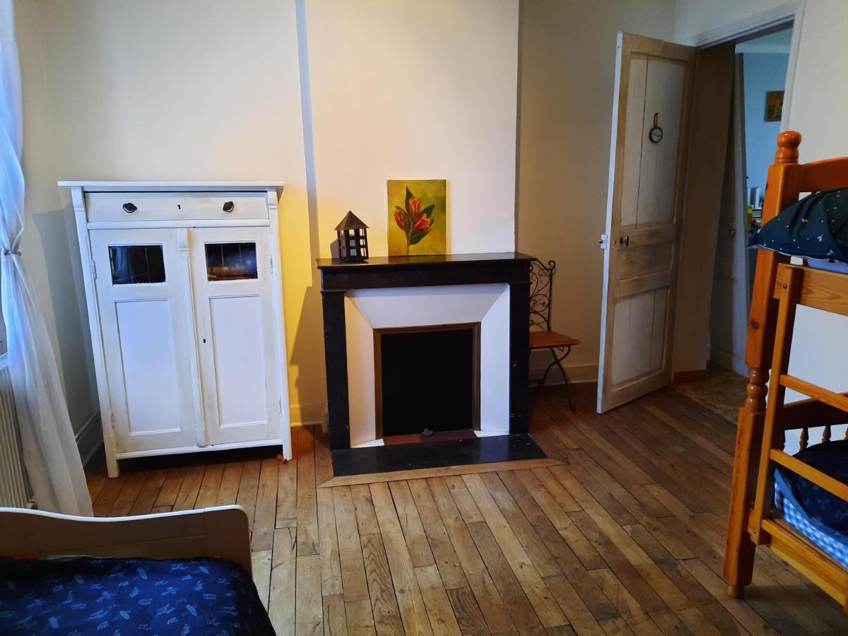 Joli Appartement Meuble 帕雷·勒·毛尼尔 外观 照片