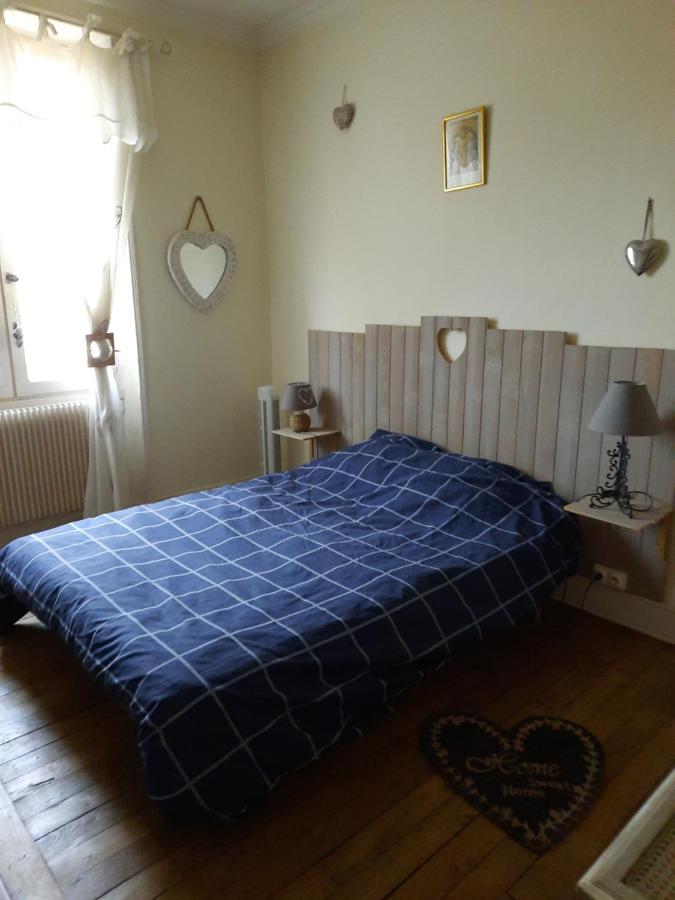 Joli Appartement Meuble 帕雷·勒·毛尼尔 外观 照片